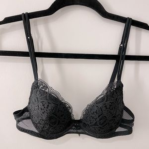 La Perla black Lacey strapy lined bra 32B